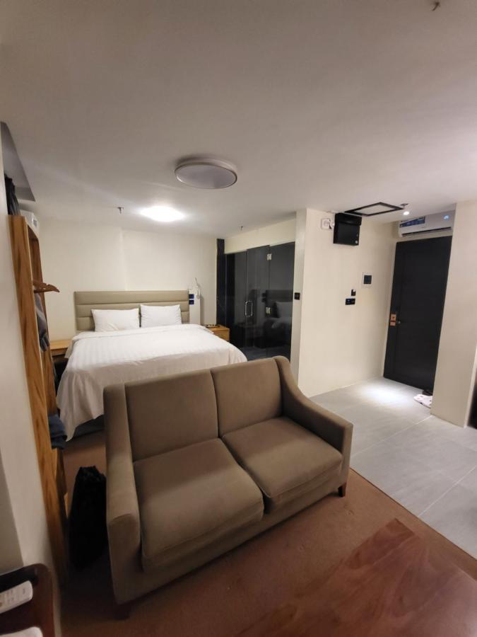 מקטאן Sempre Premier Inn - Mactan Airport Hotel מראה חיצוני תמונה